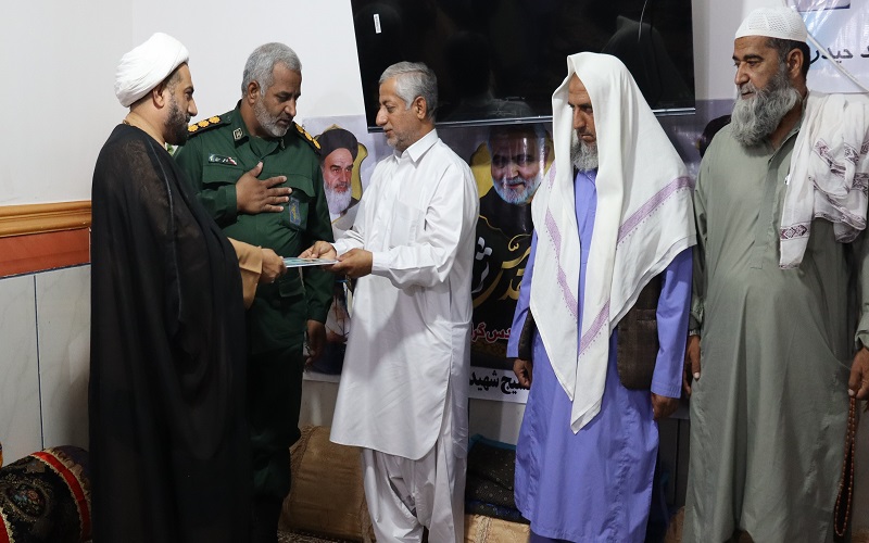 دیدار با خانواده شهدای بخش پسکوه