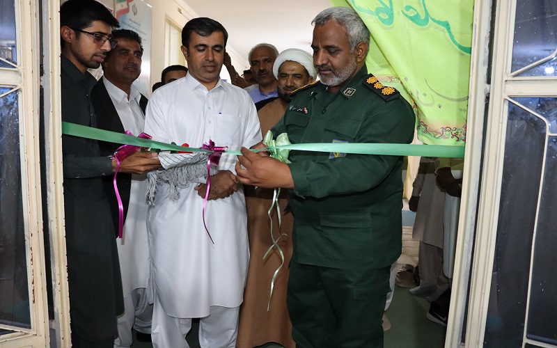 افتتاح نمایشگاه عکس دفاع مقدس در سیب و سوران