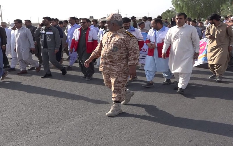 همایش پیاده‌روی خانوادگی در سیب و سوران