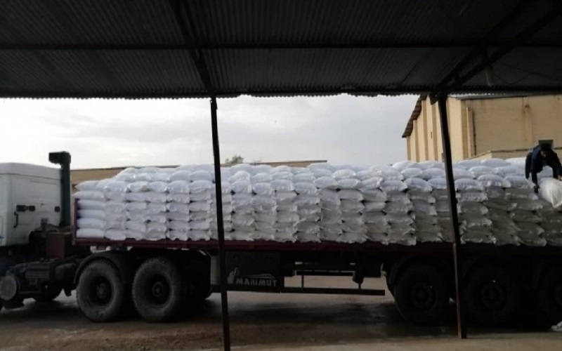 صدور ۸۲۷ حواله الکترونیکی و توزیع ۱۲۳ تن کود در سیب و سوران