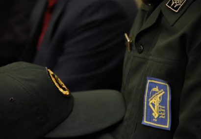 پاسداران طلایه‌داران دفاع از حقیقت