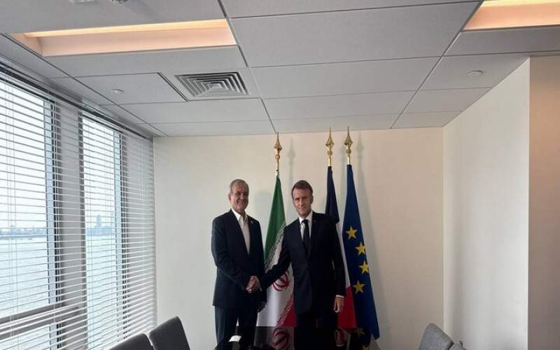 به یک راهحل دیپلماتیک نیاز است به یک راهحل دیپلماتیک نیاز است